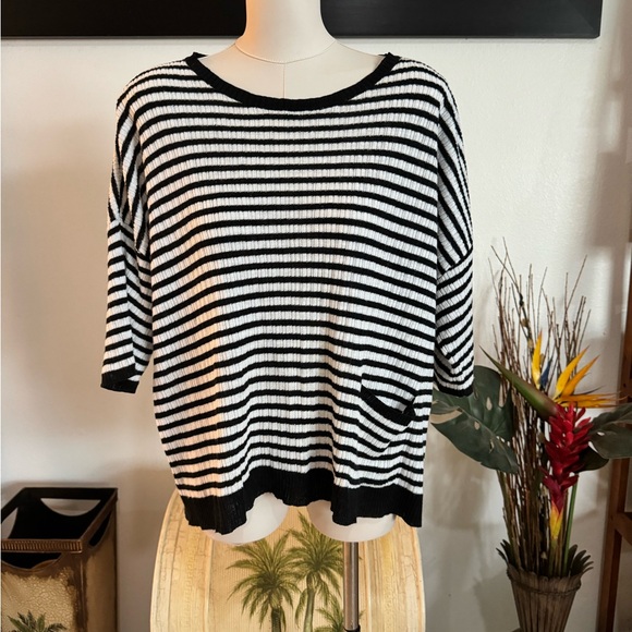 Eileen Fisher Stripe Organic Linen Round Neck Boxy Sweater Black White Size S/P - Picture 2 of 6